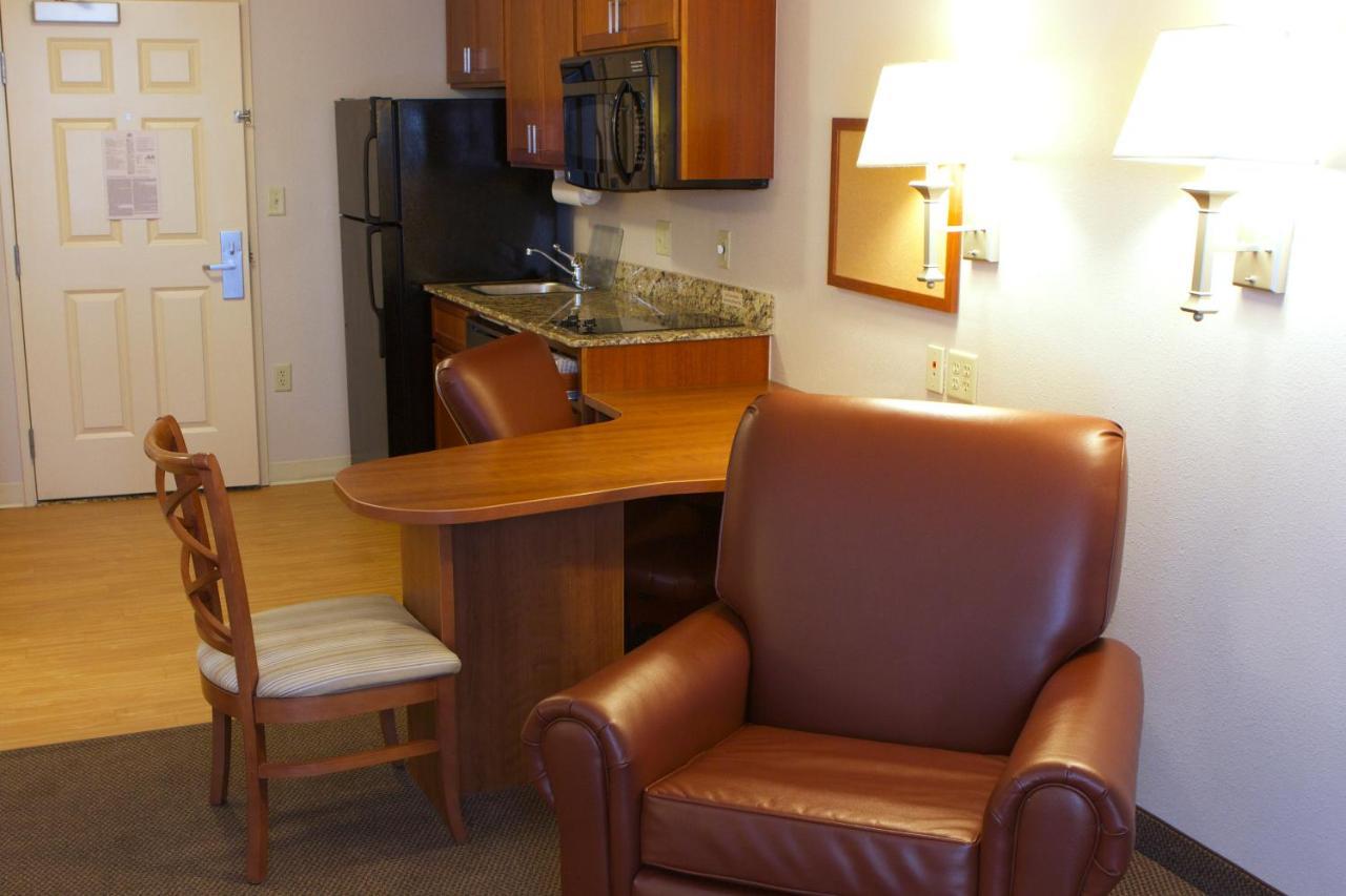 Candlewood Suites Champaign-Urbana University Area By Ihg Exterior foto