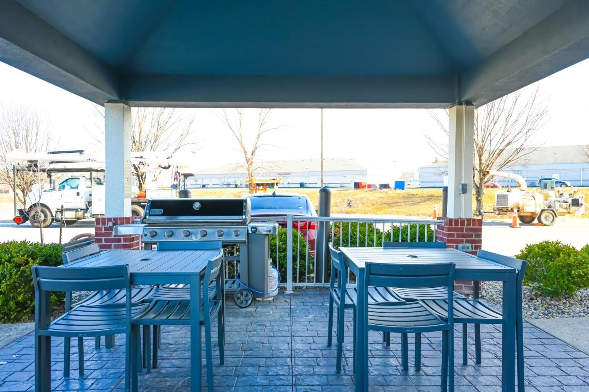 Candlewood Suites Champaign-Urbana University Area By Ihg Exterior foto